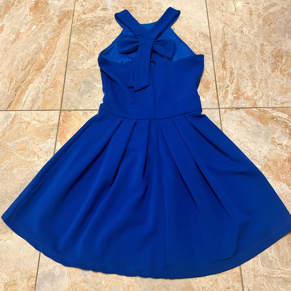 Blue Dress - Picture 3 of 3